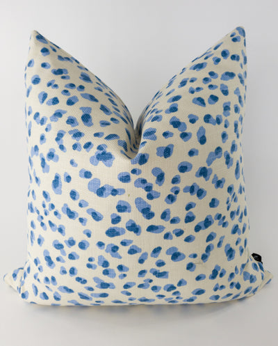 dotted blue